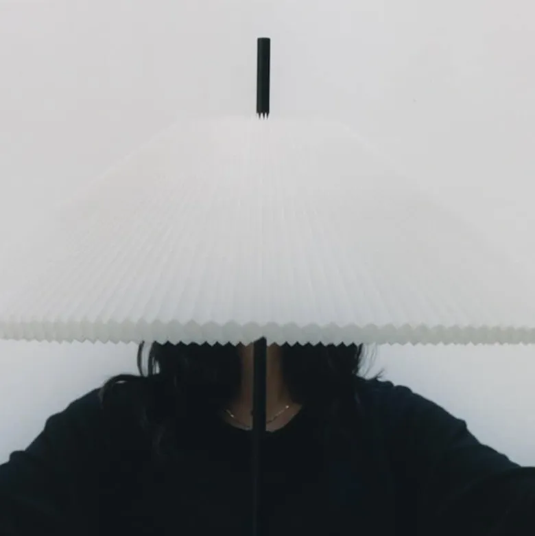 Nebra golvlampa vit