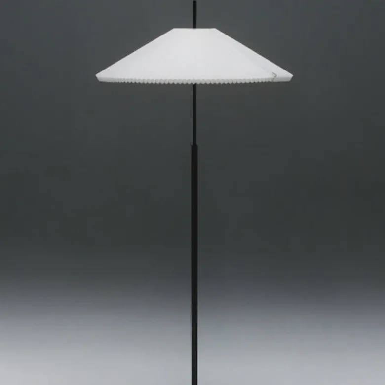 Nebra golvlampa vit