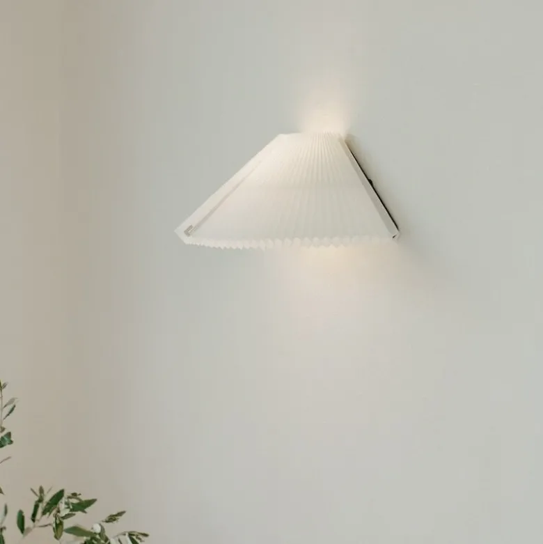 Nebra vägglampa vit