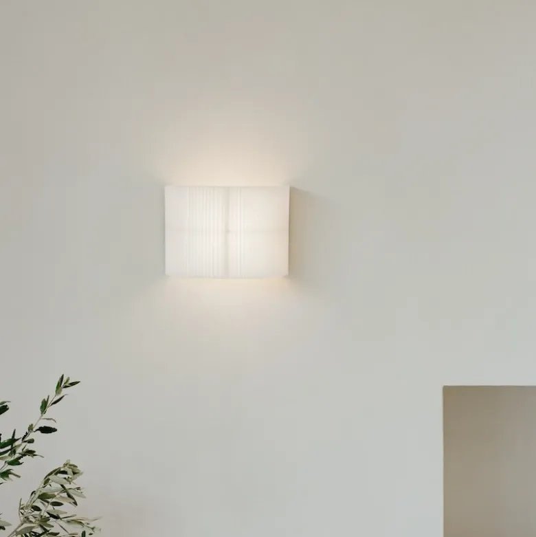 Nebra vägglampa vit