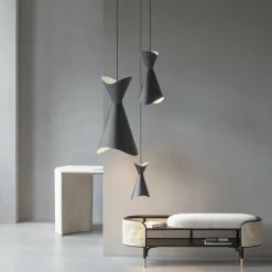 Ninotchka 425 taklampa vit