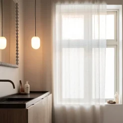Noor S Taklampa Kromsvart/vit