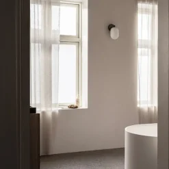Noor Vägglampa Kromsvart/Vit