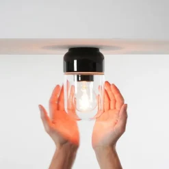 Ohm 100/170 bastu tak-/vägglampa IP44 E27 svart/klarglas