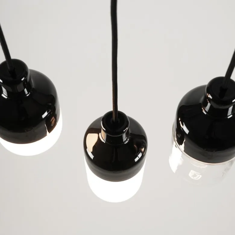 Ohm 100/215 taklampa IP44 E27 svart/matt opal