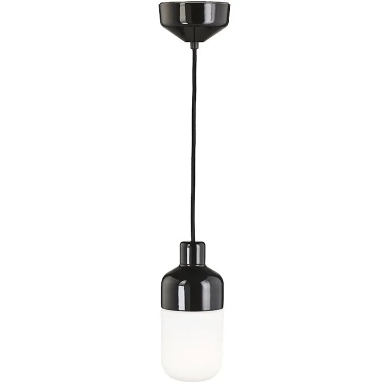 Ohm 100/215 taklampa IP44 E27 svart/matt opal