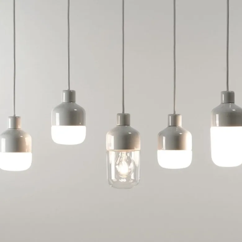 Ohm 100/215 taklampa IP44 E27 vit/matt opal