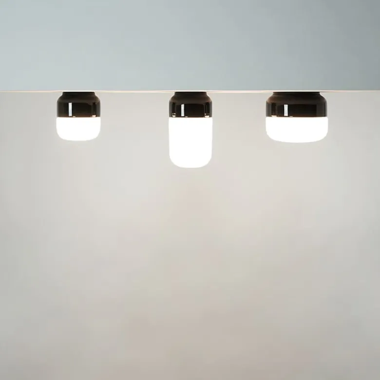 Ohm 100/170 tak-/vägglampa IP44 E27 svart/matt opal