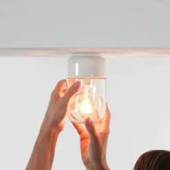 Ohm 100/170 tak-/vägglampa IP44 E27 vit/klarglas