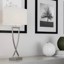 Omega h52 cm krom/vit Bordlampa
