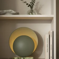Orbit bordslampa mossgrön