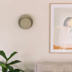 Orbit vägglampa beige