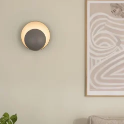 Orbit vägglampa grå