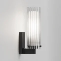 Ottavino vägglampa IP44 matt svart