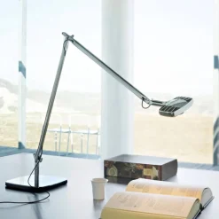 Otto Watt D72N1 Bordslampa krom