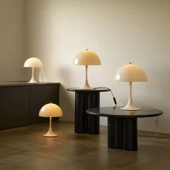 Panthella 320 Bordslampa opal beige