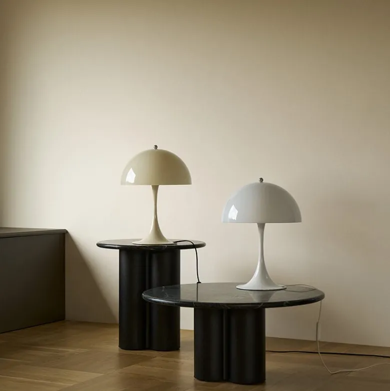 Panthella 320 Bordslampa opal beige
