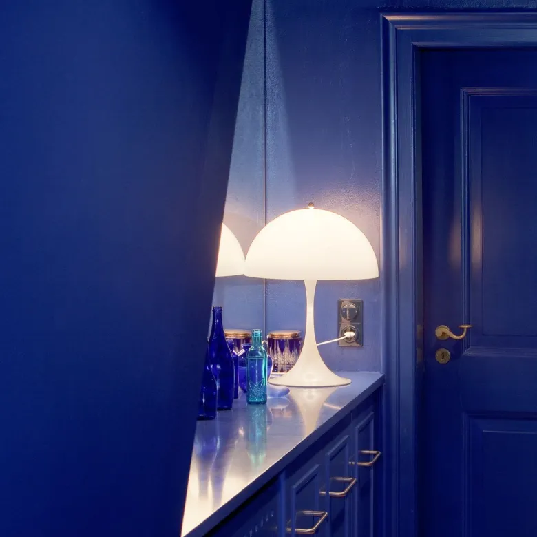 Panthella 400 bordslampa opal white