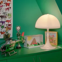 Panthella 400 bordslampa opal white