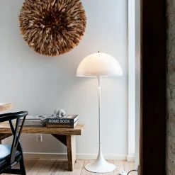 Panthella golvlampa opal white