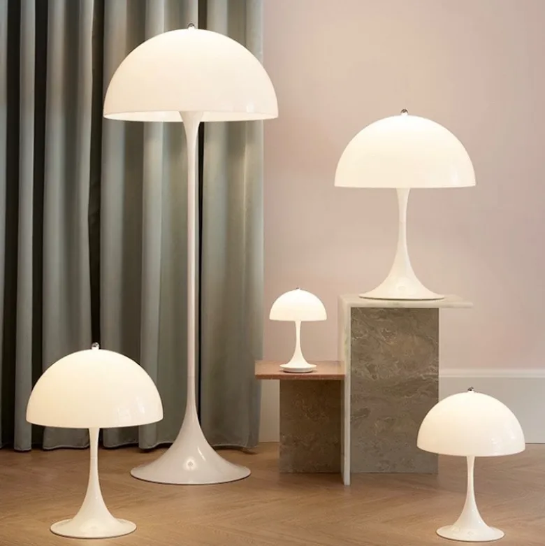 Panthella golvlampa opal white