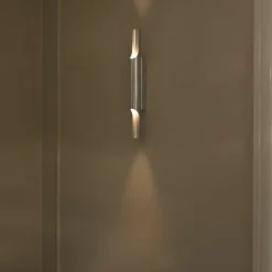 Pan 38 vägglampa aluminium