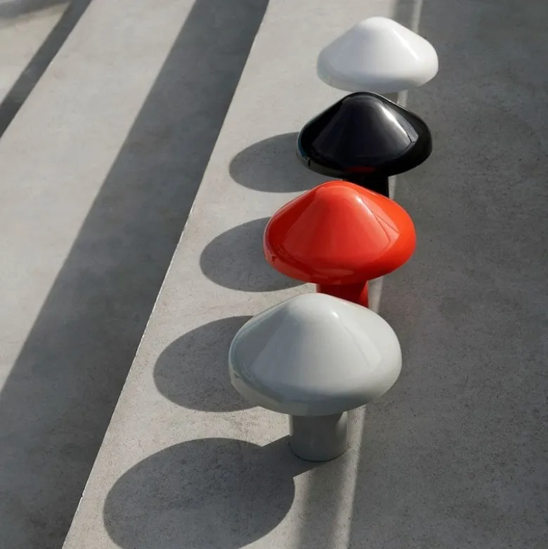 Pao portable bordslampa kräm vit