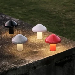 Pao portable bordslampa röd