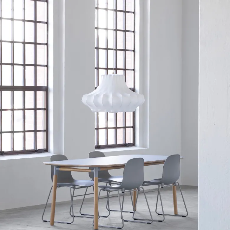 Phantom taklampa medium
