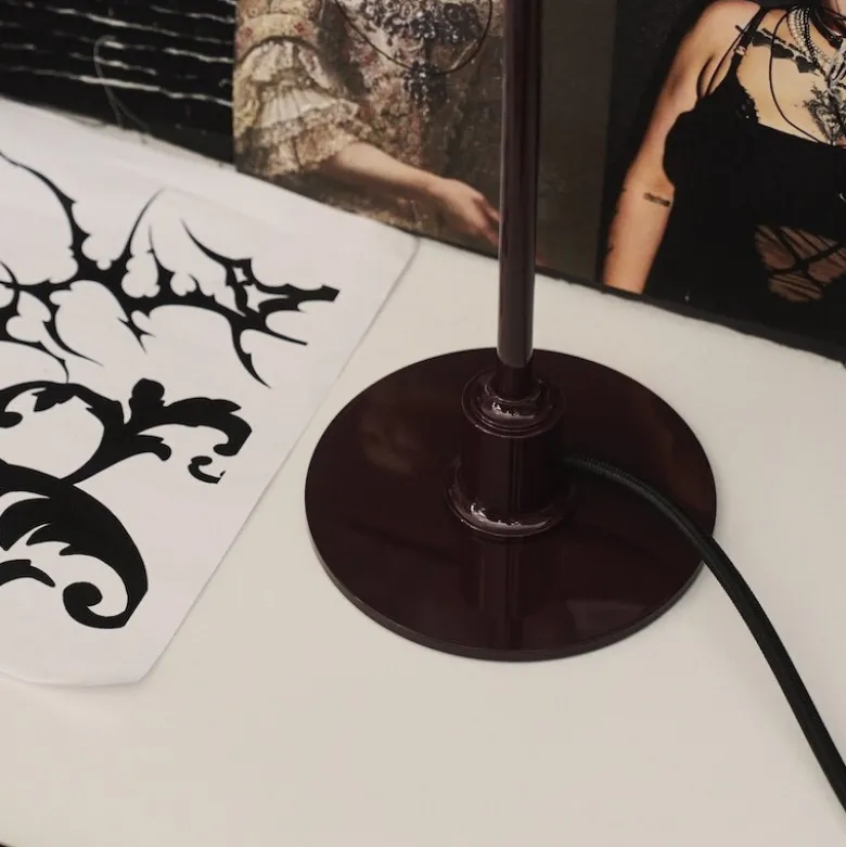 PH 2/1 bordslampa glossy burgundy