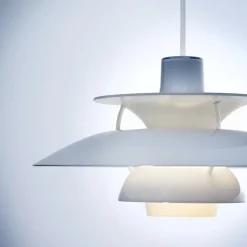 PH 5 Ø320 opal taklampa opal pale blue