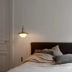 PH 3/3 taklampa Limited Edition brass/ opal glass