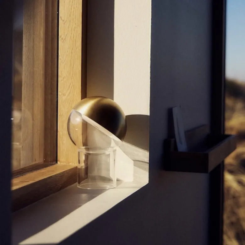 Pila portabel bordslampa solid brass