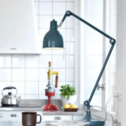 PJ60 bordslampa varmgrå