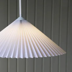 Plisado 50cm taklampa vit
