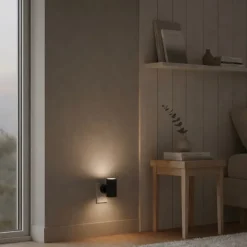 Plug n spot vägglampa svart