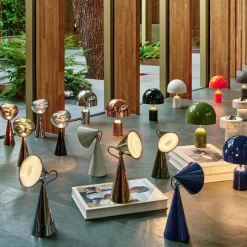 Pose portabel bordslampa guld