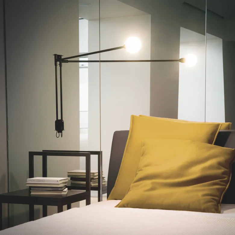 Potence Pivotante mini vägglampa svart