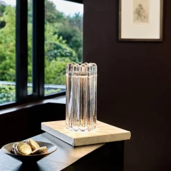 Press bordslampa klar