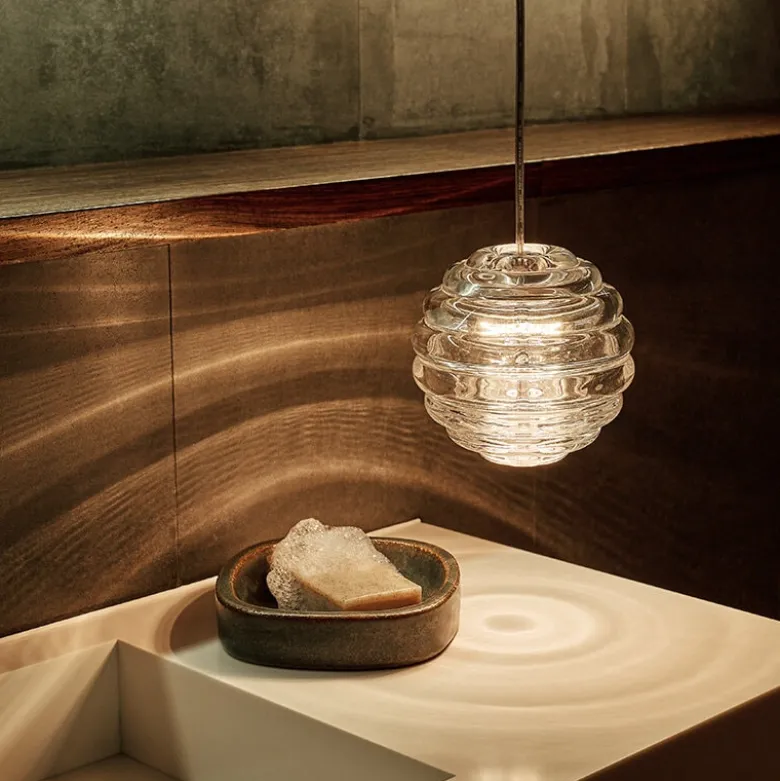 Press Mini Sphere taklampa klar