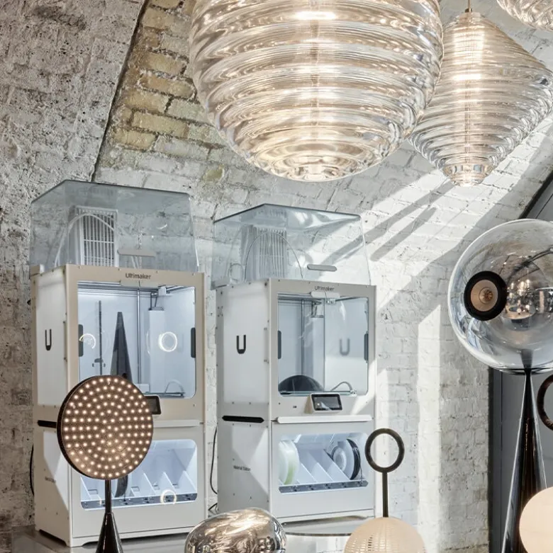 Press Sphere taklampa klar