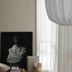 Prisma 45 linen taklampa Vit