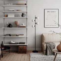 Punto golvlampa matt svart