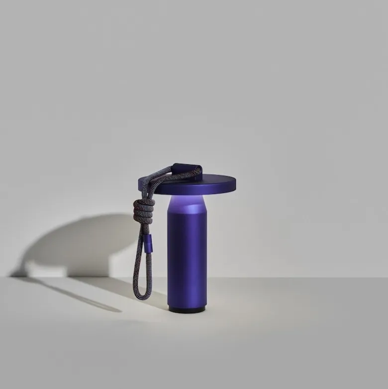Quasar portabel bordslampa blå