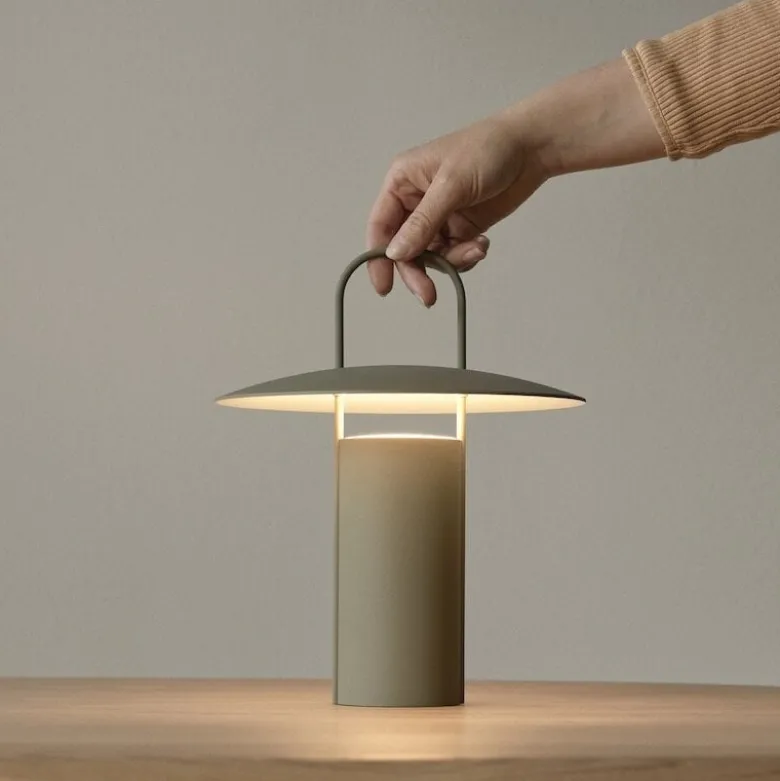 Ray portable bordslampa damm grön