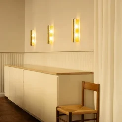 Ryff vägglampa mässing