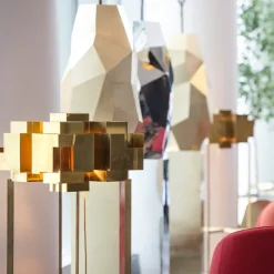 Skyline golvlampa rå mässing