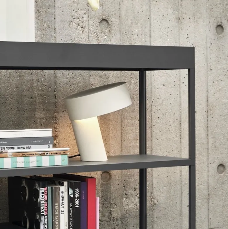 Slant bordslampa vit
