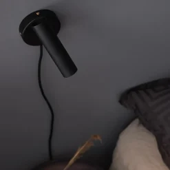 Slender vägglampa GU10 svart struktur/mässing