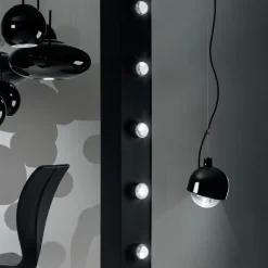 Spot Round vägglampa svart